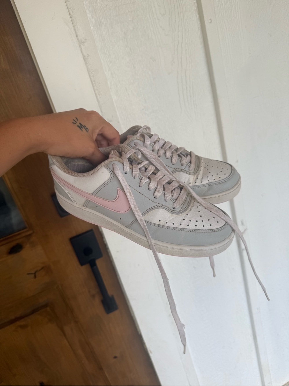 Women's Nike Air Force Low-Top Sneakers - White and Light Pink - Picture 4 of 6